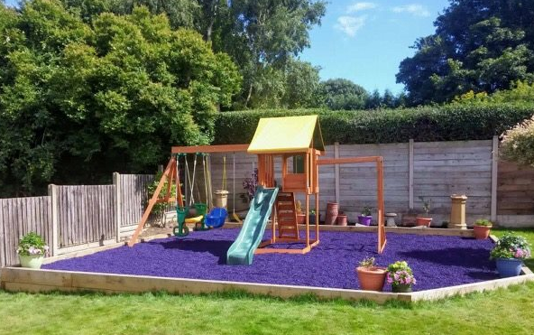 Purple Rubber Mulch Play Bark Chip – 20KG ~ 1 SQM